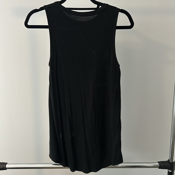 Target Top - Picture 2 of 3